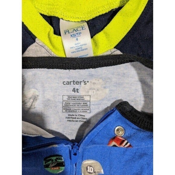 Boys football 2 piece and zip up open foot pajamas size 4t - Picture 2 of 3